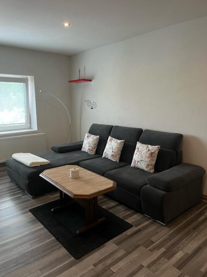 Apartman V Rodinnem Dome Jaroměř 외부 사진